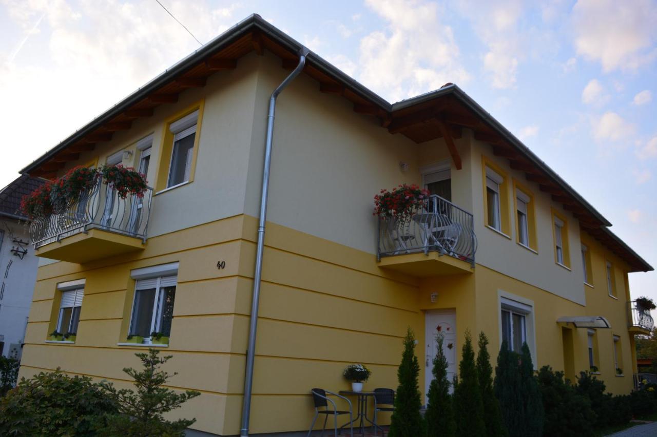 Salve Apartment Heviz Exterior photo
