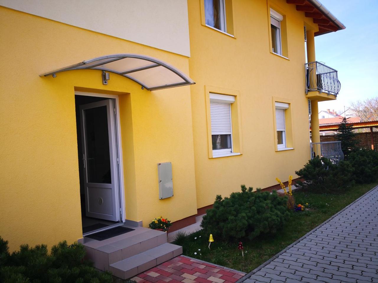 Salve Apartment Heviz Exterior photo