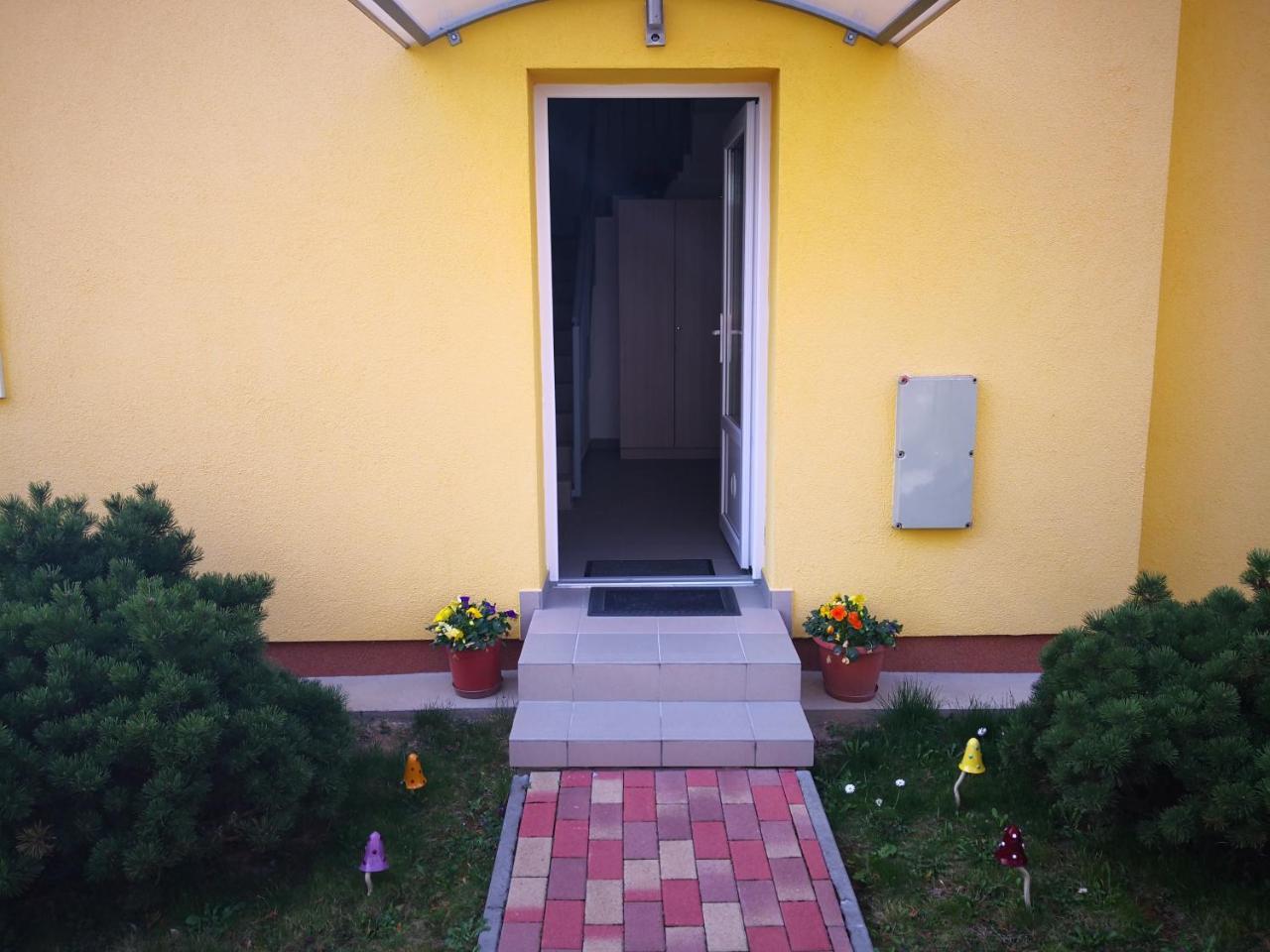 Salve Apartment Heviz Exterior photo